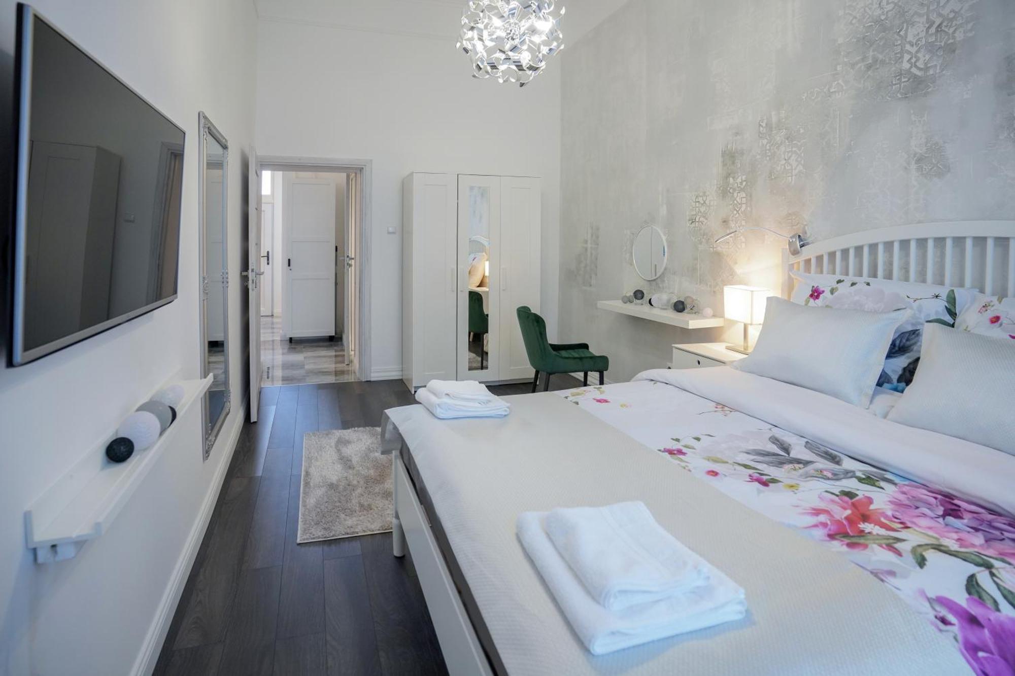 Decor Еґер
